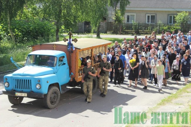 На Волині попрощалися із 31-річним Героєм Дмитром Бісюком
