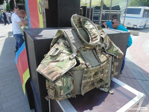 У Луцьку презентували «волинський народний бронежилет». ФОТО