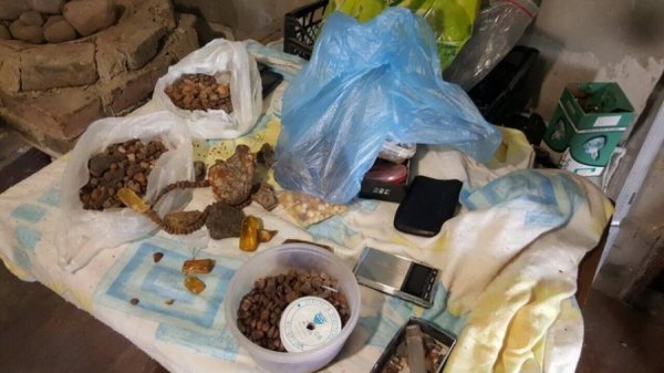 Правоохоронці викрили банду СБУшників та поліцейських, які грабували на Рівненщині. ФОТО