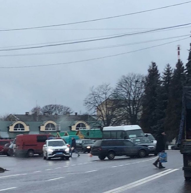 У центрі Володимира сталася аварія за участю авто депутата, – ЗМІ