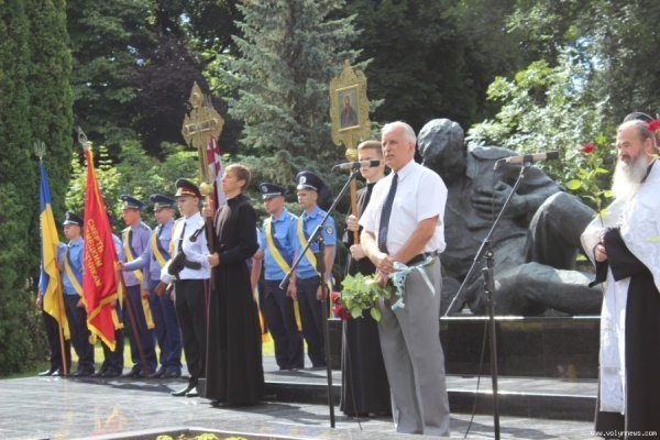 У Луцьку вшанували загиблих у війні з фашистами. ФОТО