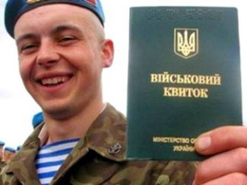 В Україні можуть відновити строкову службу в армії, – голова Міноборони