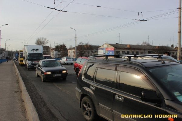 Аварія на луцькому мості. ФОТО