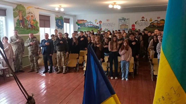 Нагородили добровольця, який нині вчителює на Волині