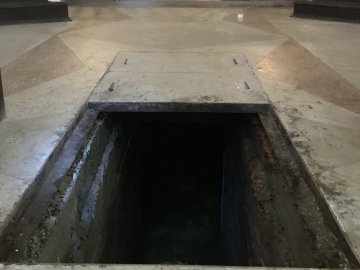 Археологи дослідили найдавніший костел на Волині, знайшли затоплені підземелля