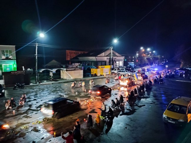 Громада на Волині слізно зустріла тіло свого Героя Василя Філозофа. ФОТО