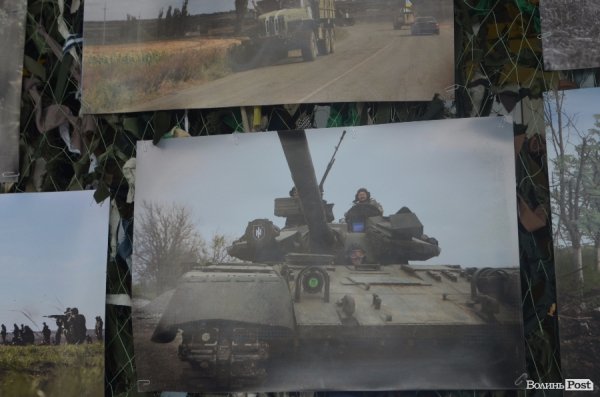 У Луцьку під дощем  збирали кошти для солдат в АТО. ФОТО