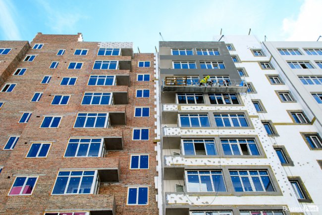 Як «росте» найяскравіший житловий комплекс Луцька: фотозвіт із будівництва «Caramel Residence»*