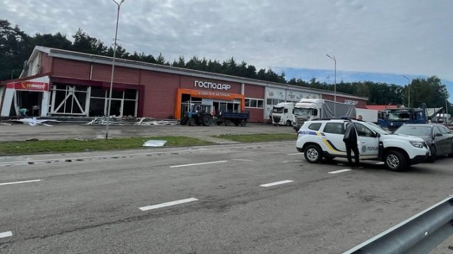 Пошкоджені вантажівки на Ягодині: що кажуть водії про атаку дрона біля кордону з Польщею