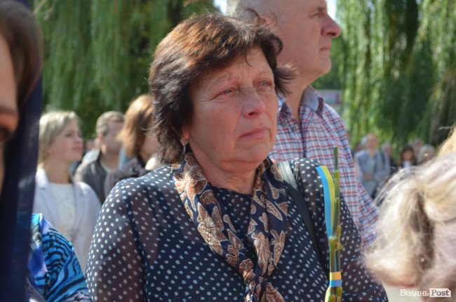 «Був сміливим, добрим і завжди допомагав»: у Луцьку попрощалися з Героєм Юрієм Лавренчуком. ФОТОРЕПОРТАЖ