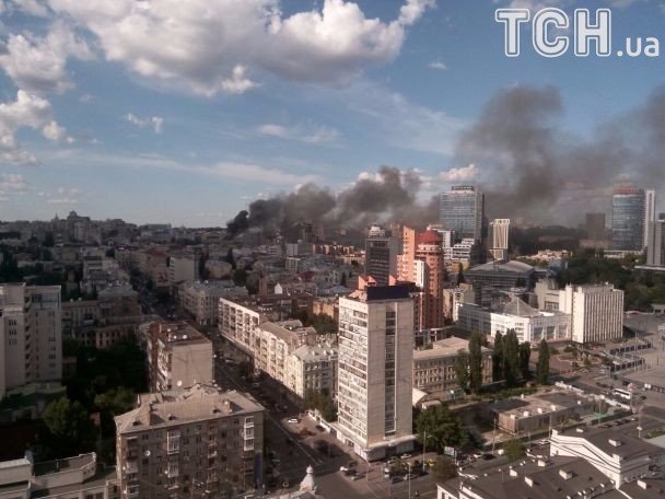 Велика пожежа у Києві: горить Хрещатик