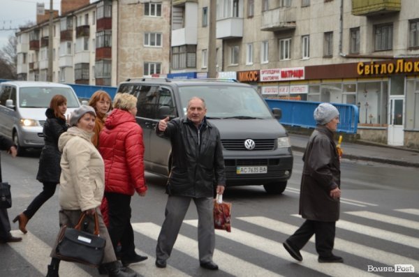 Бунт у Луцьку: як перекривали дорогу. ФОТО. ВІДЕО
