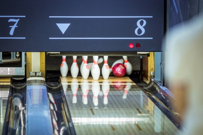 «George’s Club» – популярне місце серед поціновувачів боулінгу та більярду*