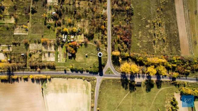 Неймовірні краєвиди волинського селища показали з висоти. ВІДЕО