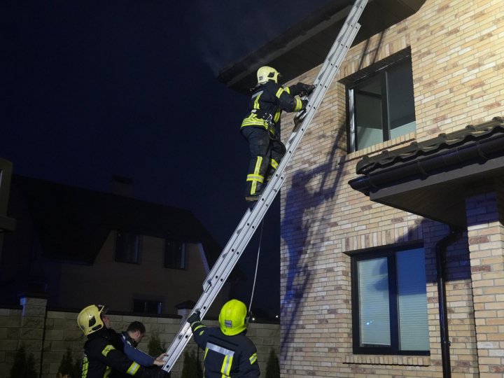 У селі під Луцьком горів будинок. ФОТО