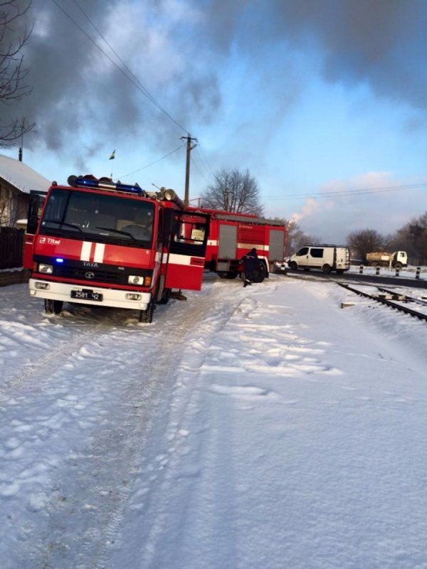 Пожежа у Луцьку: горів будинок на Стрілецькій. ФОТО