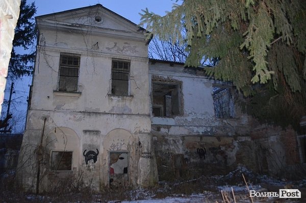 Закинутий луцький будинок XVIII століття. ФОТО