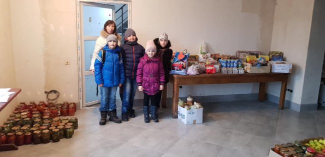 Свято для солдата: волинським бійцям збирають смачні подарунки. ФОТО