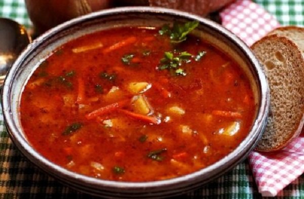 Ресторани на лижному курорті як окремий вид відпочинку: що варто знати про їжу в Буковелі*