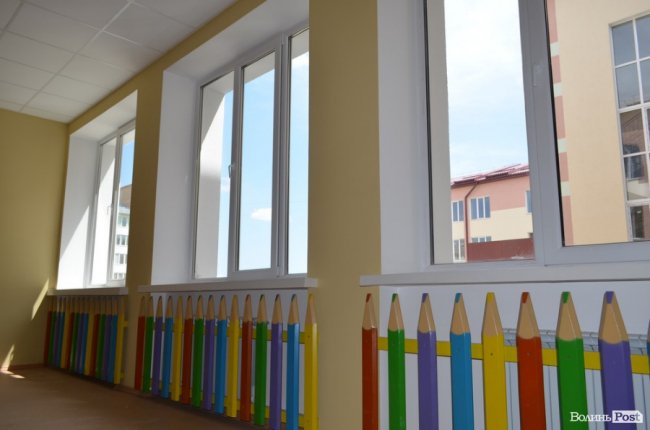 Школа дійсно вражає: Савченко відвідав «багатостраждальний» довгобуд у Луцьку