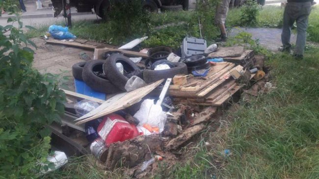 У Луцьку демонтували сараї, які «роками стояли занедбані»