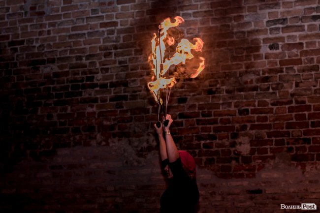 Танці під дощем та ангели на мурах: чим дивувала гостей «Ніч у Луцькому замку». ФОТО