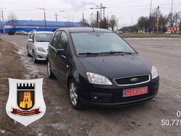 Не без конфліктів: муніципали розповіли про початок «війни» з порушниками біля авторинку