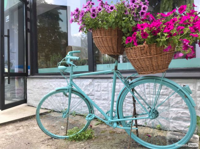 У Луцьку відкрилася нова кав’ярня, де можна «скуштувати шматочок любові»