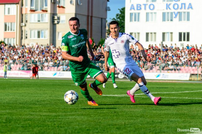 «Волинь» – «Карпати»: великий фотозвіт із нашумілого матчу