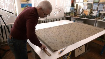 Волинянка після загибелі сина на війні допомагає військовим. ВІДЕО