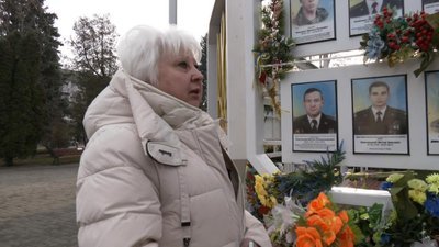 Волинянка після загибелі сина на війні допомагає військовим. ВІДЕО