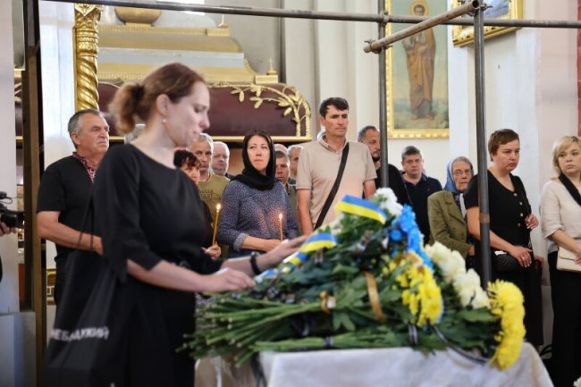 Лучани провели в останню путь Героя Ігоря Приступу