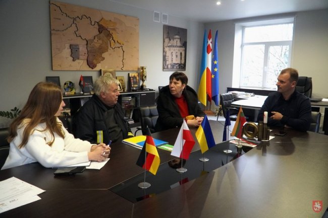 На Волинь із гуманітарною  допомогою приїхав благодійник з Німеччини. ФОТО