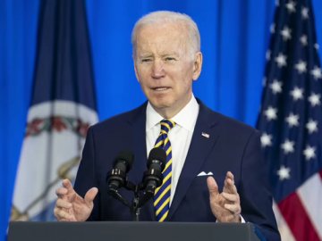 США хочуть зменшити щомісячну допомогу Україні