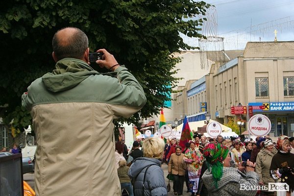 У Луцьку європейські монархи відкрили фестиваль «Берегиня». ФОТО