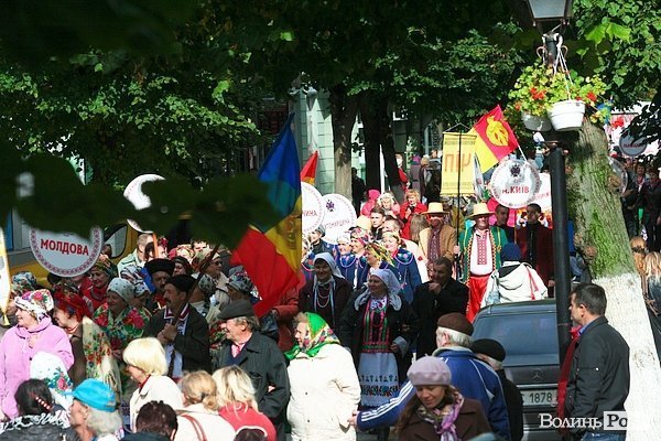 У Луцьку європейські монархи відкрили фестиваль «Берегиня». ФОТО