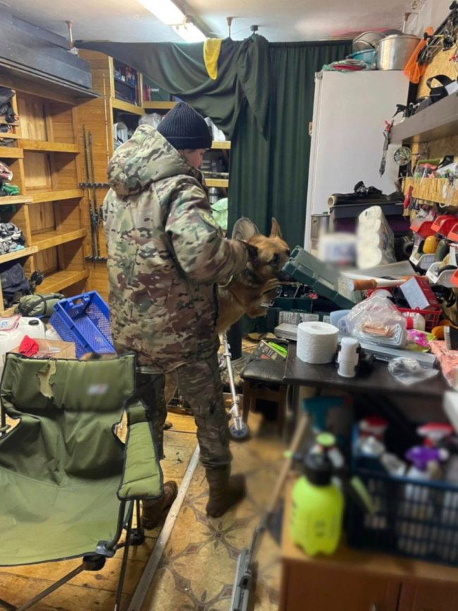 Затримали двох лучан, які постачали психотропи до країн ЄС: один з них погрожував заподіяти собі шкоду на очах у дітей