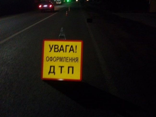 У Нововолинську п'яний водій на пішохідному переході збив жінку. ФОТО