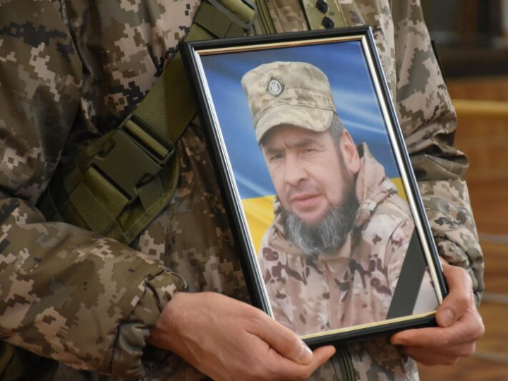 Загинув у бою за Україну: у Луцьку попрощались із Героєм Андрієм Залозним