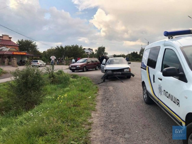 У місті на Волині зіткнулися два легковики. ФОТО