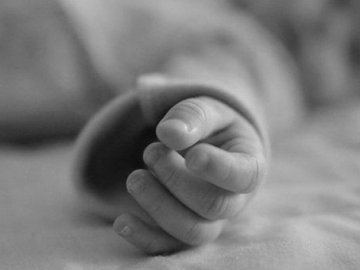 Через смерть однорічної дитини судили  горе-матір з Волині
