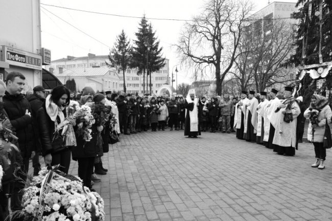 Лучани попрощалися із загиблим Героєм Вадимом Гошком