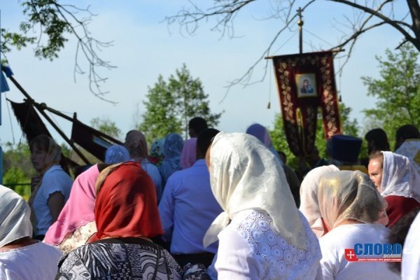 Сотні прочан з'їхалися на Волинь до чудотворної ікони. ФОТО. ВІДЕО