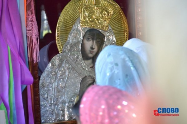 Сотні прочан з'їхалися на Волинь до чудотворної ікони. ФОТО. ВІДЕО