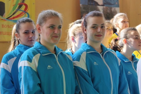 У Луцьку розпочався 25-й волейбольний турнір «Волинь зустрічає друзів — 2016». ФОТО