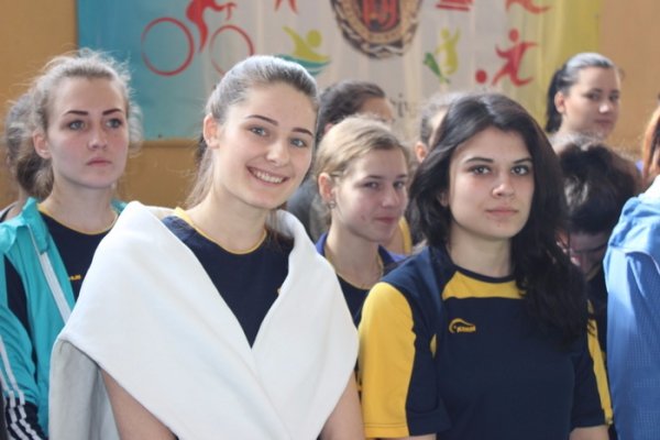 У Луцьку розпочався 25-й волейбольний турнір «Волинь зустрічає друзів — 2016». ФОТО