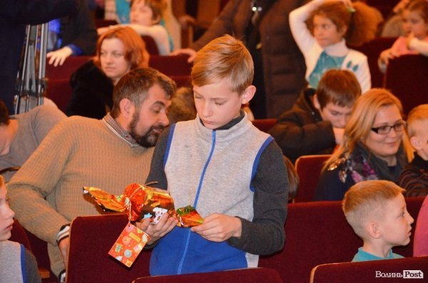 Андрій Покровський влаштував новорічне свято для 200 дітей