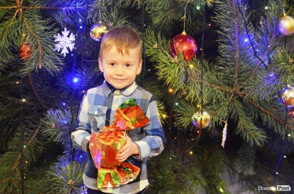 Андрій Покровський влаштував новорічне свято для 200 дітей