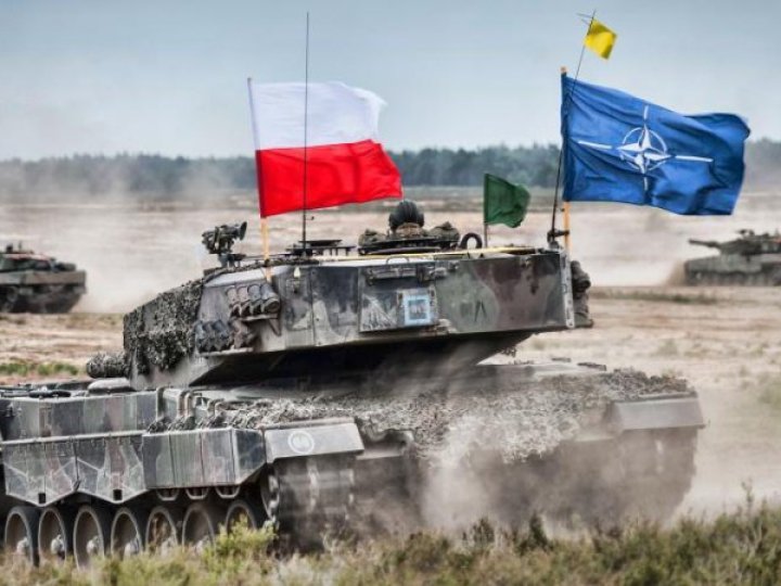 Польща офіційно підтвердила, що росія атакувала її дронами