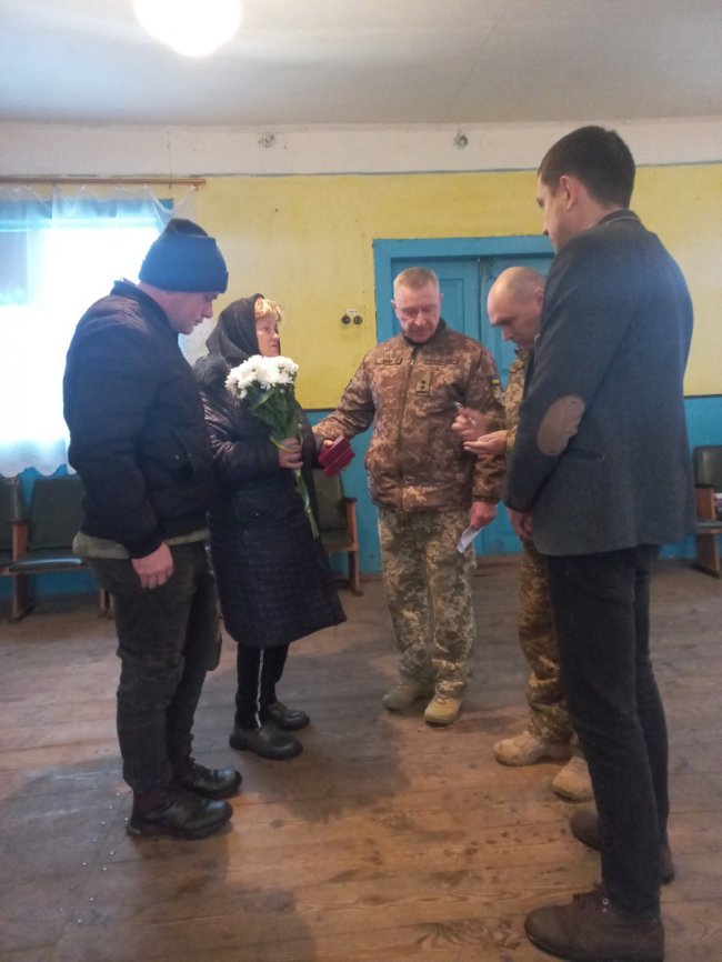 Рідним Героя з Волині Олега Давидюка вручили його посмертні нагороди